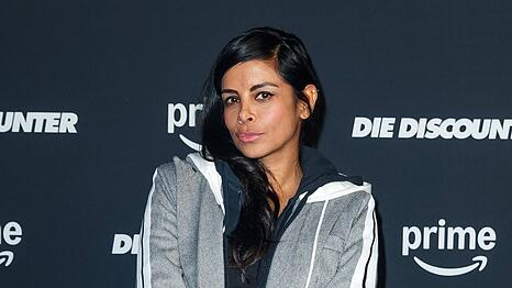 Collien Fernandes muss die Teilnahme an einer Demonstration aufgrund "ernsthafter Sicherheitsbedenken" absagen.