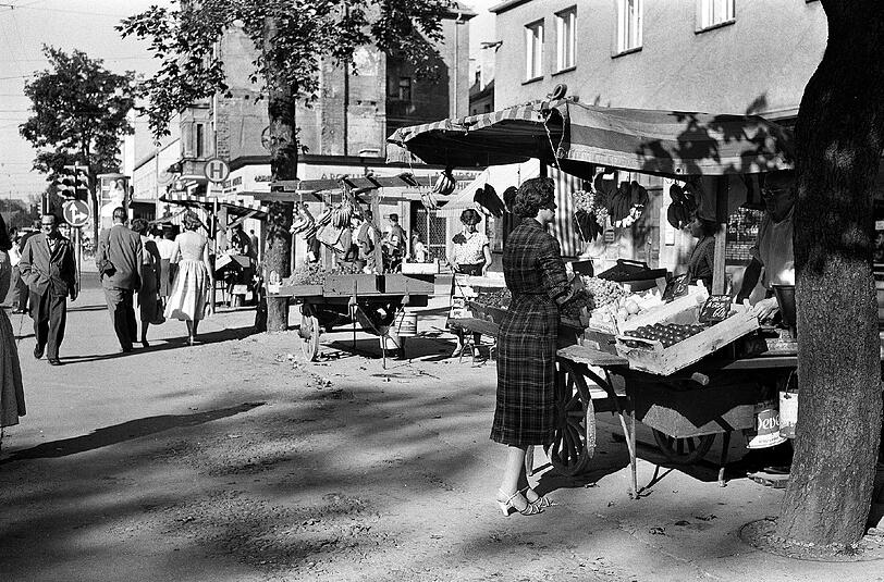 Die Leopoldstraße in den Fünfzigern.