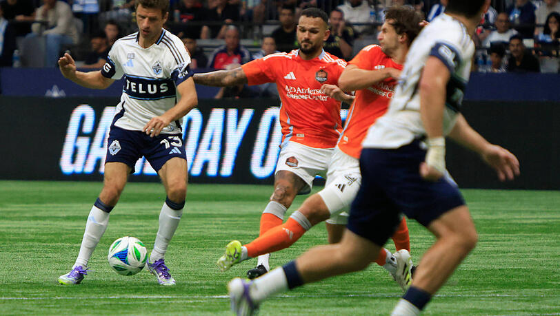 Jetzt in Vancouver am Ball: Müller (l.).