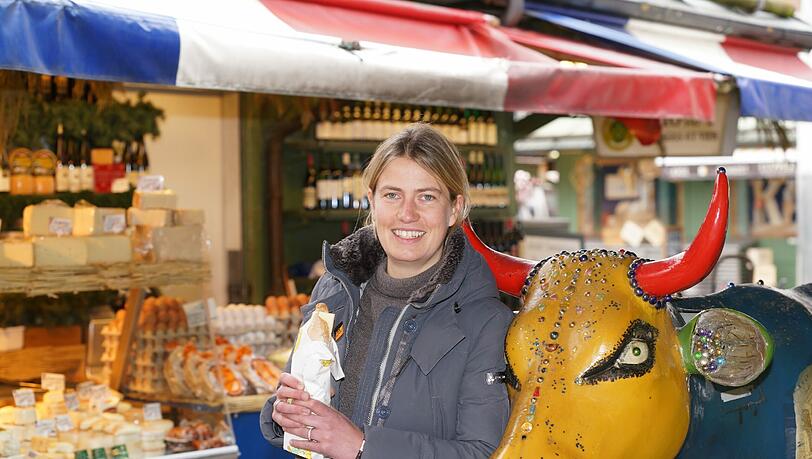 Am Samstag geht Stefanie Manns nach dem Ausschlafen gerne auf den Viktualienmarkt und macht mit ihrem Mann ein paar Besorgungen. Am Samstag geht Stefanie Manns nach dem Ausschlafen gerne auf den Viktualienmarkt und macht mit ihrem Mann ein paar Besorgungen.