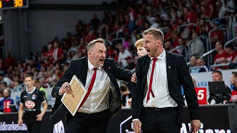 Co-Trainer Arne Woltmann (l) folgt seinem Chefcoach Anton Gavel nach M&uuml;nchen. (Archivbild)