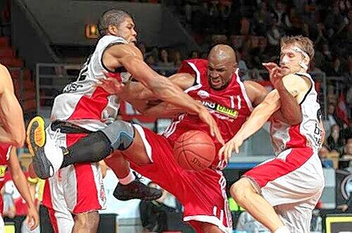 Wuchtiger Center und beliebter Spaßvogel: Darius Hall.