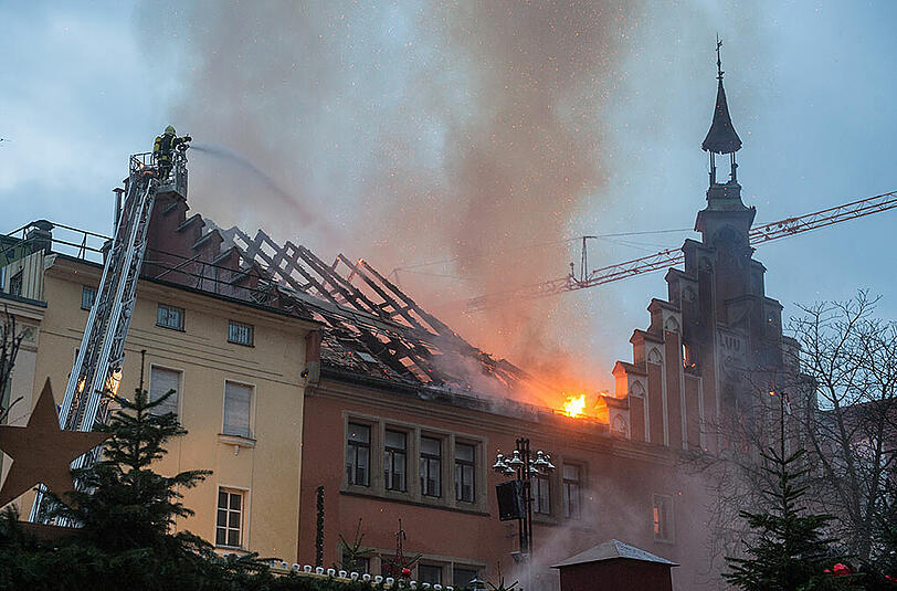 Feuer in Straubing: Die Bilder vom Rathaus-Brand.