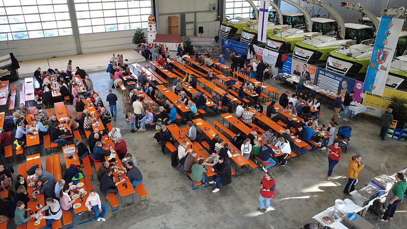 Wer 50 Euro oder mehr gespendet hat, bekommt daf&uuml;r handgeschabte K&auml;sesp&auml;tzle vom ortsans&auml;ssigen Pfarrer Heiko Seeburg.