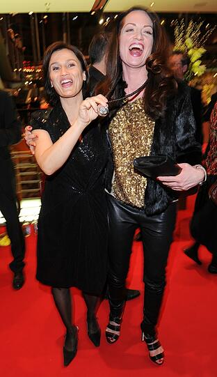 Gute Laune:  Sandra Maischberger (l) Natalia Wörner