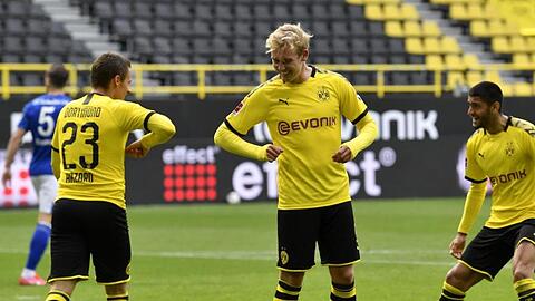 Die Dortmunder feierten einen klaren Derbysieg.