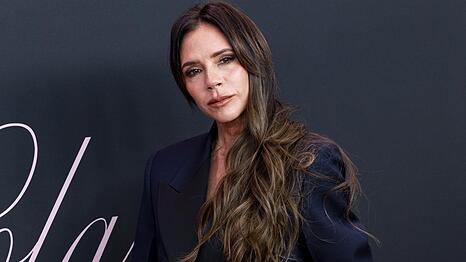 Mit ihrem Sohn mag Victoria Beckham zerstritten sein, doch ihre Fans halten zu ihr.