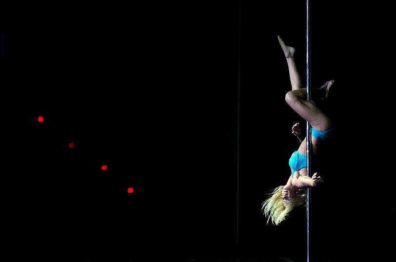 Die besten Stangentänzer treffen sich bei den südamerikanischen Pole Dance Meisterschaften.