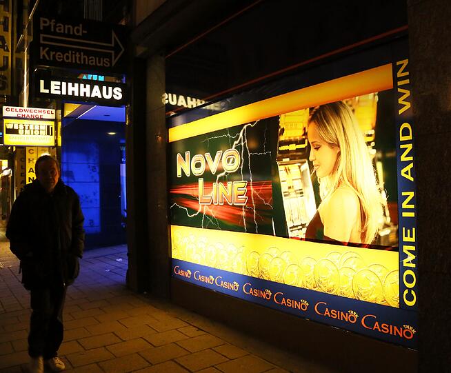 Casinos gibt es hier. Und gleich daneben ein Leihhaus, falls das nötige Kleingeld fehlt.