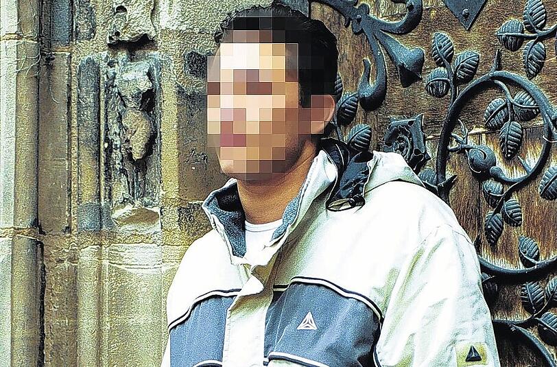 Marco nach seiner Entlassung aus dem Gefängnis in Nürnberg: Er war beim Erziehungs-Aufenthalt in Griechenland abgehauen und hatte einen Mann umgebracht. Jetzt lebt er in einer anderen Stadt.Foto: Reister