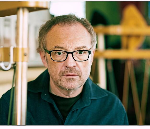 Josef Hader ist einer, wenn nicht der Höhepunkt im Herbstprogramm. Die Karten waren in null Komm a nichts ausverkauft.