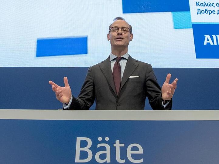 Der Vorstandsvorsitzende des Versicherungskonzerns Allianz SE, Oliver Bäte. Foto: Peter Kneffel/dpa/Archivbild
