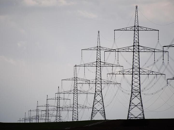 Bis 2030 soll der Ökoanteil im deutschen Stromnetz von derzeit 38 auf 65 Prozent steigen.
