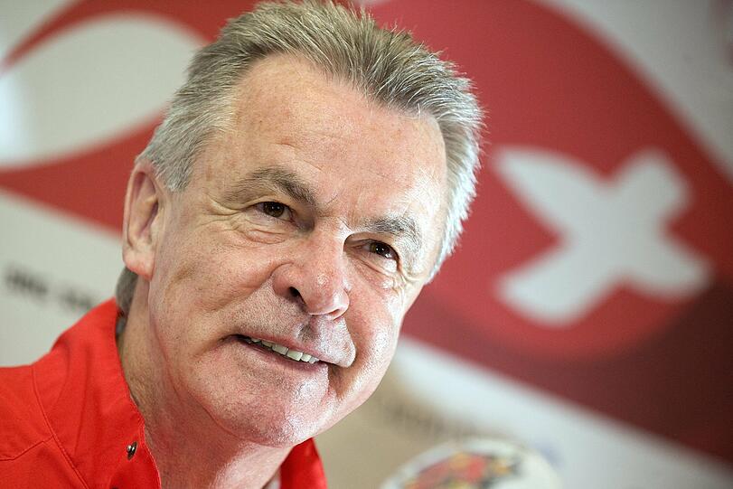 Und noch ein "Schweizer": Ottmar Hitzfeld, bereits zweimal Trainer beim FC Bayern. Kaum anzunehmen, dass ihn die Nati auch nur bis Saisonende freigeben wird.