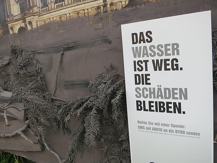 Das ungewöhnliche Plakat in der Nähe der Großmarkthalle.