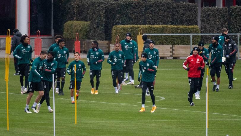 Endlich mal wieder ordentlich trainieren - darauf hofft Trainer Hansi Flick nach den Auftritten in Augsburg und gegen Schalke.