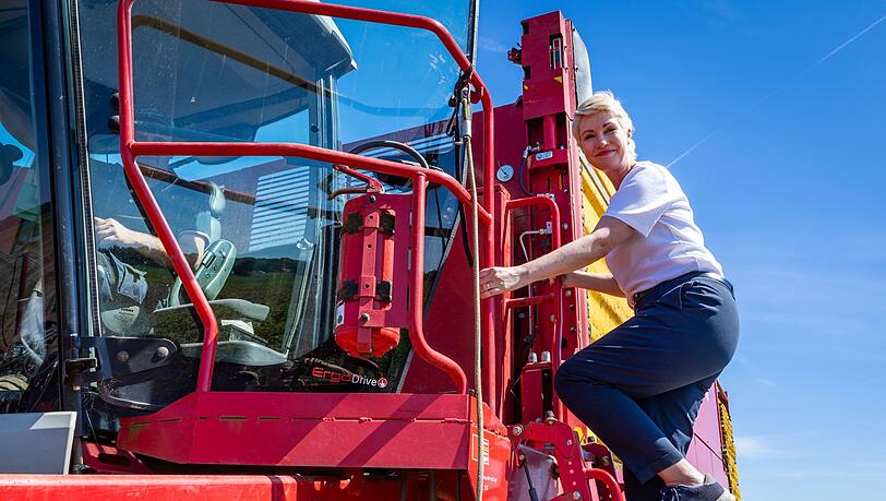 Schwesig gibt sich auf ihrer Wahlkampftour als Garant für Stabilität und Demokratie gegen die AfD - und verärgert damit auch andere politische Parteien. Schwesig gibt sich auf ihrer Wahlkampftour als Garant für Stabilität und Demokratie gegen die AfD - und verärgert damit auch andere politische Parteien.