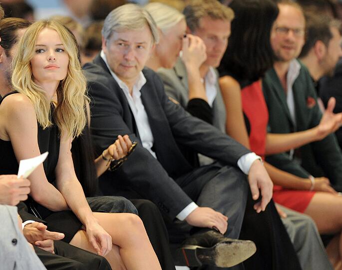 Mit ihm lässt man sich gerne ablichten - Berlins Bürgermeister Klaus Wowereit. Hier kommt US-Schauspielerin Kate Bosworth in den Genuss...