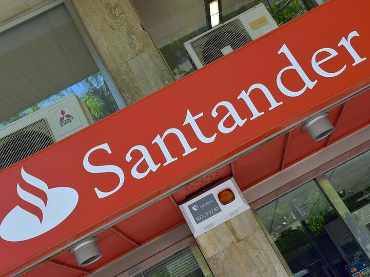 Die spanische Großbank Santander gilt mit einem Börsenwert von rund 70 Milliarden Euro als wertvollste Bank der Eurozone.