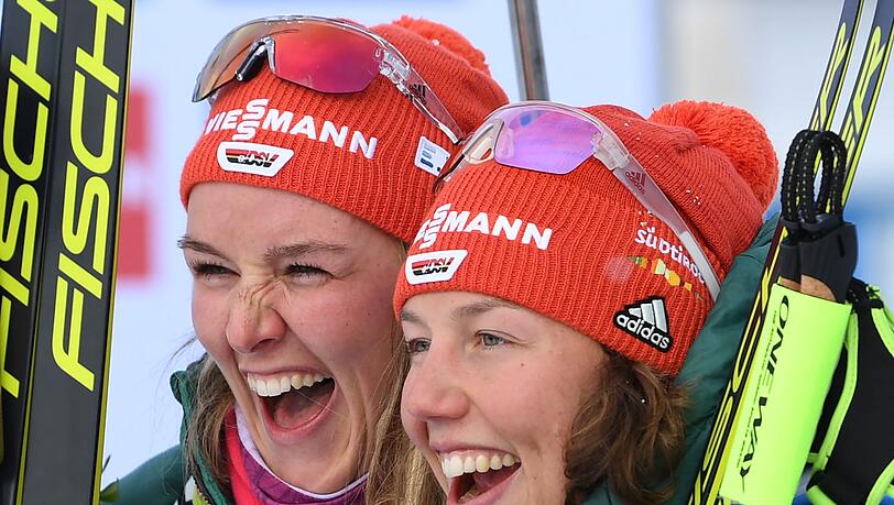 Denise Herrmann-Wick (l) und Laura Dahlmeier: Früher zusammen im Team, dann zusammen als ZDF-Expertinnen. (Archivfoto) Denise Herrmann-Wick (l) und Laura Dahlmeier: Früher zusammen im Team, dann zusammen als ZDF-Expertinnen. (Archivfoto)