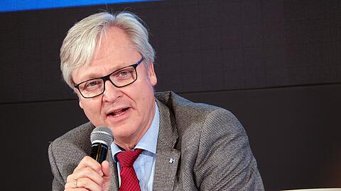 Martin Wansleben, Hauptgeschäftsführer des Deutschen Industrie- und Handelskammertages (DIHK), bei der Konferenz der Auslandshandelskammer (AHK).
