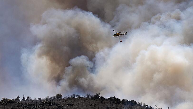 Dieser Brand brach in einem Gebirgsmassiv in der Nähe von Trévillach im Département Pyrénées-Orientales aus. Dieser Brand brach in einem Gebirgsmassiv in der Nähe von Trévillach im Département Pyrénées-Orientales aus.
