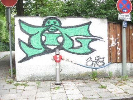 Beschmierte Wände in Pullach.