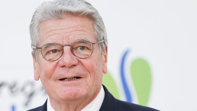 Ex-Bundespräsident Joachim Gauck wirbt für mehr "Toleranz in Richtung rechts".
