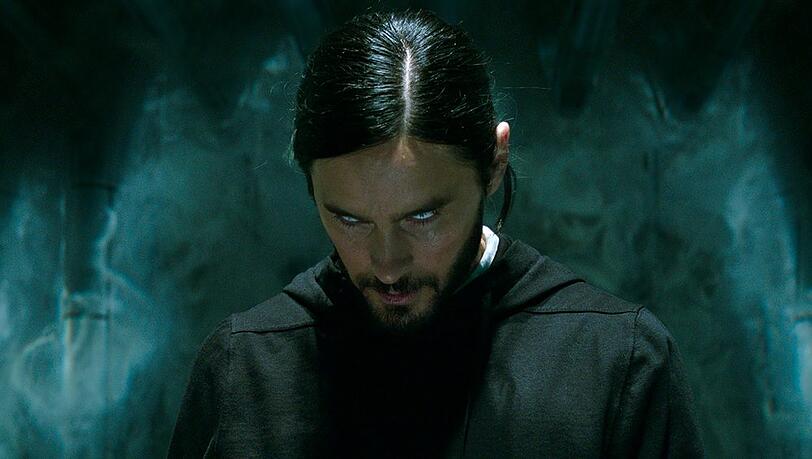 Jared Leto verspürt als Dr. Morbius plötzlich gefährliche Gelüste nach Menschenblut.