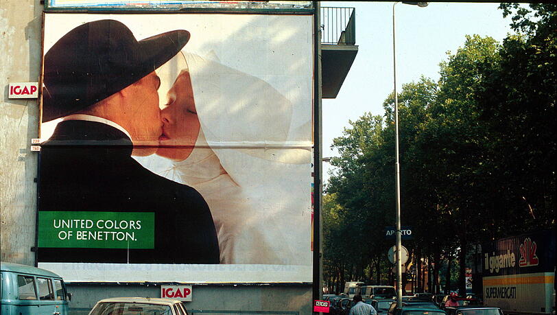 Mailand - Benetton-Werbung von Oliviero Toscani Mailand - Benetton-Werbung von Oliviero Toscani