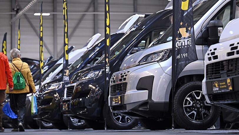 Wohnmobile k&ouml;nnen h&ouml;here sechsstellige Summen kosten und sind nicht f&uuml;r jedermann erschwinglich. (Symbolbild)