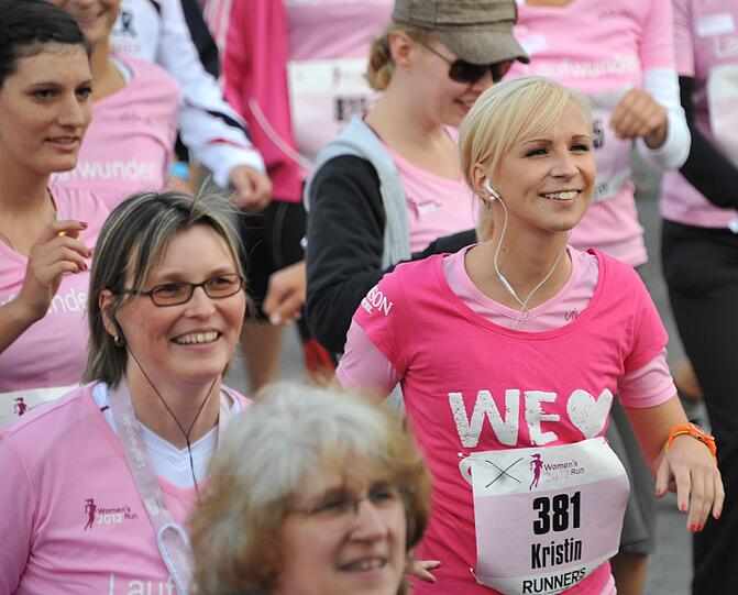 Rosa Frauenpower im Olympiapark: Die Bilder vom Women's Run 2012.