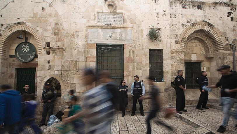 Anschlag in Jerusalem auf eine Synagog mit Äxten und Waffen! (Symbolbild) Anschlag in Jerusalem auf eine Synagog mit Äxten und Waffen! (Symbolbild)
