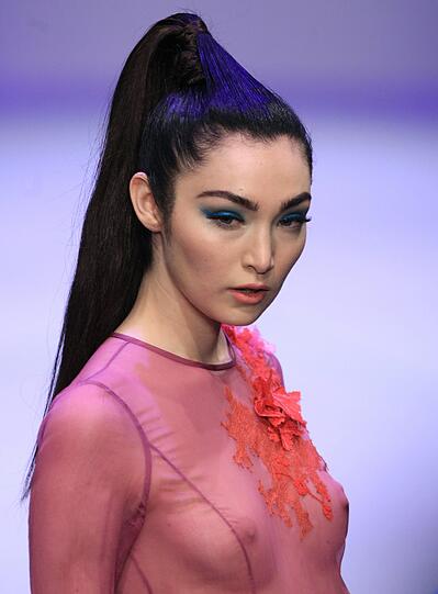 Busenblitzer bei der Fashion Week in Mexico City...