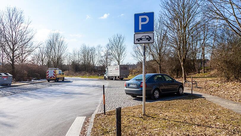 Bonjour tristesse! Rastplätze an deutschen Autobahnen sind in der Regel wenig einladend. Bonjour tristesse! Rastplätze an deutschen Autobahnen sind in der Regel wenig einladend.