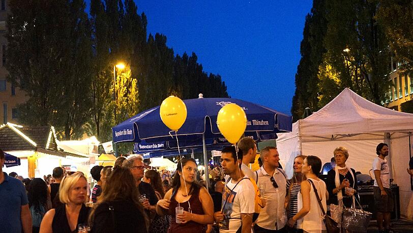 Die besten Bilder vom Streetlife-Festival und Corso Leopold. Die besten Bilder vom Streetlife-Festival und Corso Leopold.