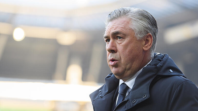 In München angekommen, aber Italien immer dabei: Carlo Ancelotti.