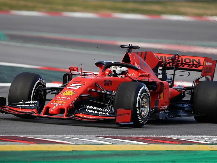 Ferrari-Pilot Sebastian Vettel hat seinem neuen Wagen wie immer einen Frauenname gegeben.