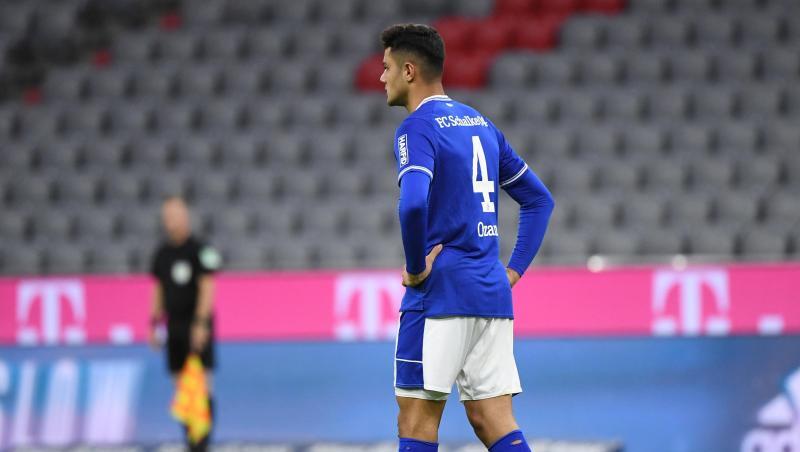Der Schalker Ozan Kabak soll Werder Bremens Ludwig Augustinsson bespuckt haben.