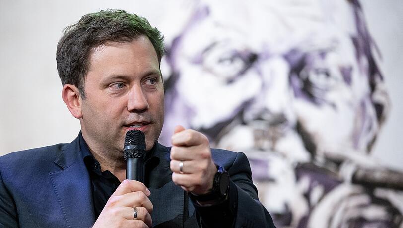 Lars Klingbeil, SPD-Bundesvorsitzender, spricht.