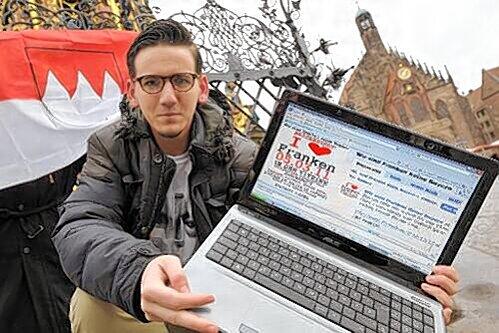 Mit "Wir sind Franken und nicht Bayern" sicherte sich Patrick Robert Coyle schon 14.000 Facebook-Freunde.