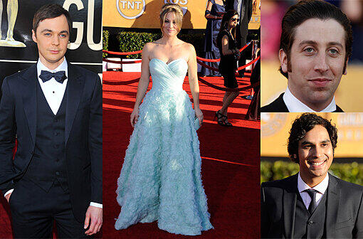 Auch die Darsteller der Erfolgsserie "The Big Bang Theory" war bei der Verleihung zugegen: Jim Parsons (l.), Kaley Cuoco (m.), Simon Helberg (r. o.), Kunal Nayyar (r. u.).