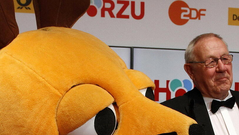 Armin Maiwald und die Maus bei der Verleihung der Goldenen Kamera 2013 Armin Maiwald und die Maus bei der Verleihung der Goldenen Kamera 2013