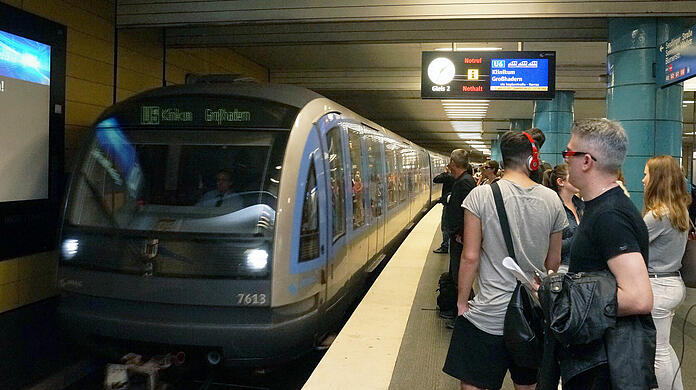 Seit 2016 fährt mit der C2-Serie die neueste U-Bahn-Generation durch die Stadt.