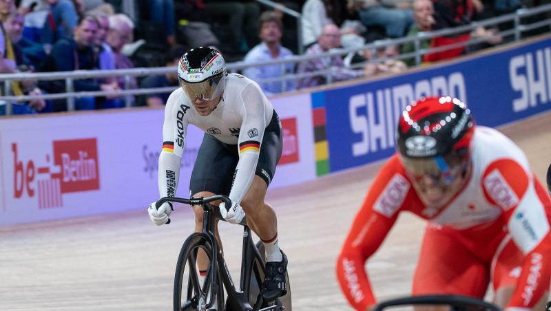 Maximilian Levy (l) scheidet im Hoffnungslauf für den Keirin-Wettbewerb aus. Maximilian Levy (l) scheidet im Hoffnungslauf für den Keirin-Wettbewerb aus.