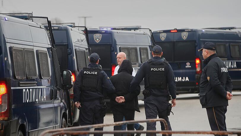 In Skopje beginnt ein Prozess gegen Dutzende mutmaßlich Verantwortliche für den verheerenden Brand in einem Nachtclub, infolgedessen 63 Menschen ums Leben kamen.