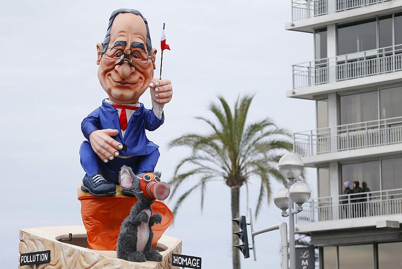 Umzüge in Nizza in Südfrankreich erinnern ein wenig an die Kölner Faschingszüge. Auch die Wägen sind ähnlich kreativ.