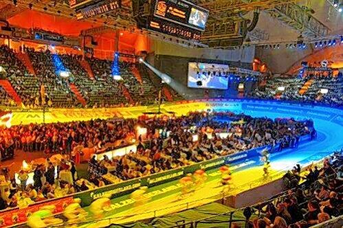 Ein Spektakel, fast ohne Zuschauer: Die Müncher Sixdays 2009.
