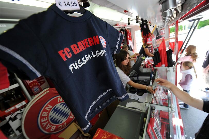 ... um die Bayern beim Finale...