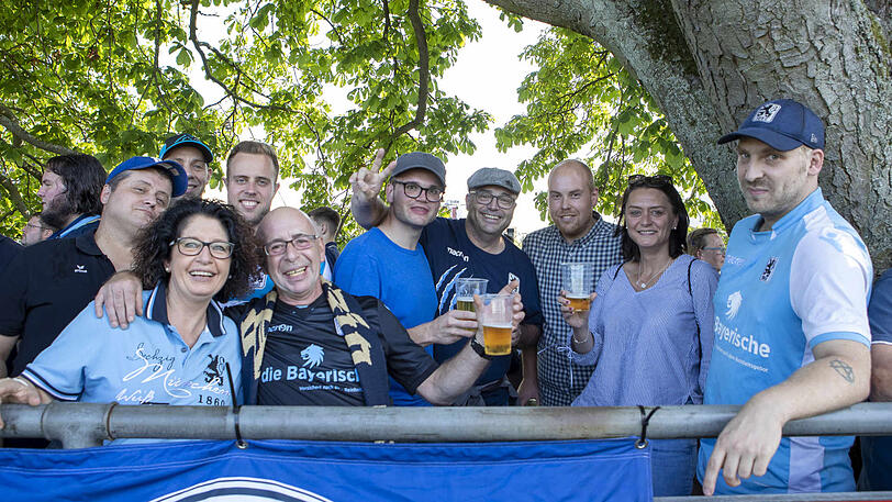 Die Bilder vom Toto-Pokal-Spiel bei der FT Schweinfurt.